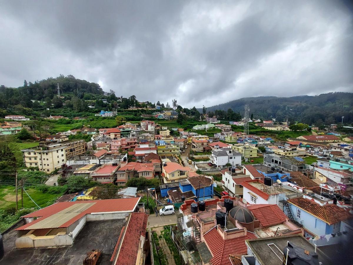 Astoria Residency Hotel Ooty Buitenkant foto