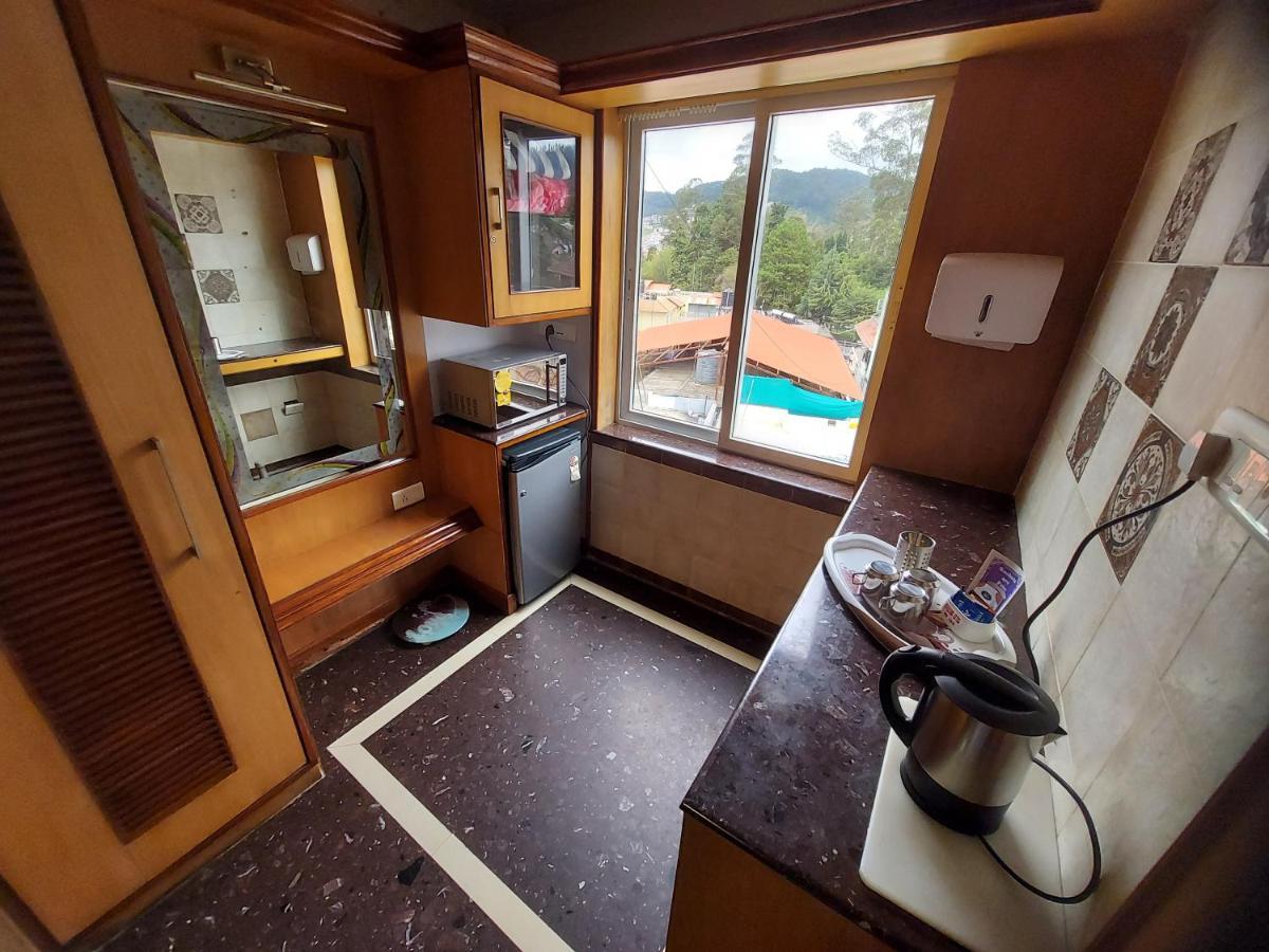 Astoria Residency Hotel Ooty Buitenkant foto