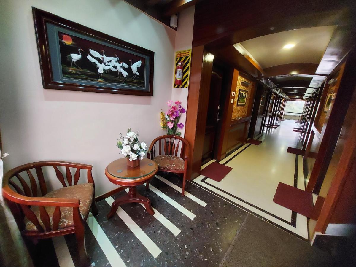 Astoria Residency Hotel Ooty Buitenkant foto