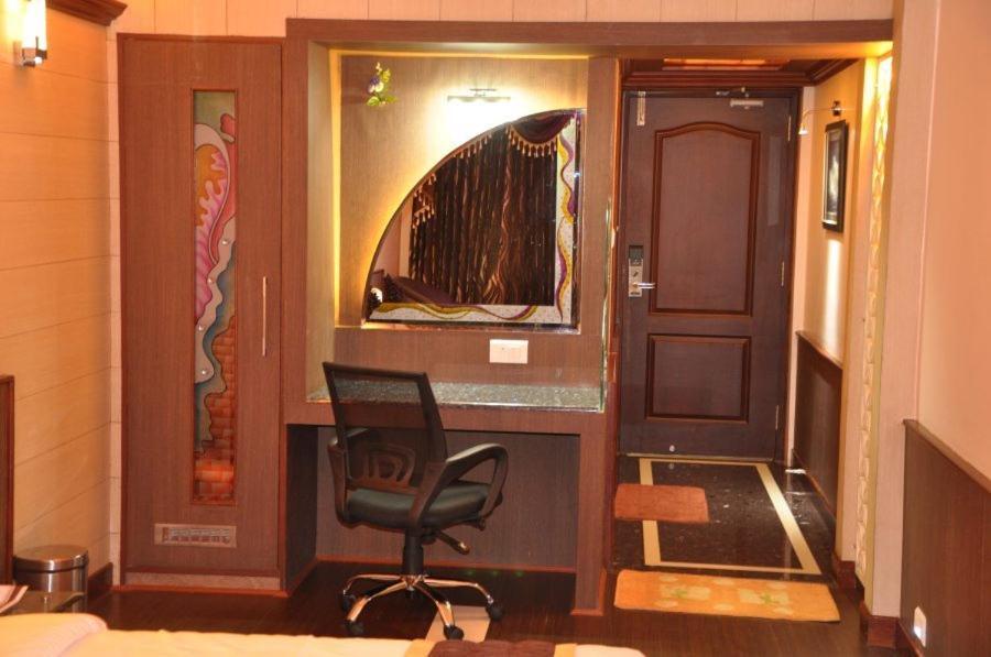 Astoria Residency Hotel Ooty Kamer foto
